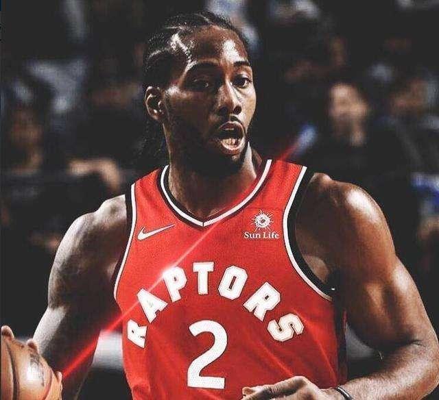 6场6球7助！官方：梅西当选2025赛季美职联季后赛MVP（官方宣布：梅西荣膺2025美职联季后赛MVP，6战6球7助攻）