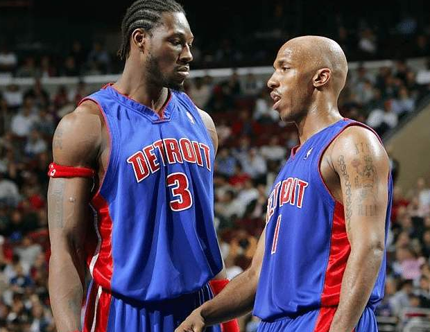 里程碑！米切尔生涯总进球数突破5000球大关（米切尔迎来里程碑：职业生涯进球总数突破5000大关）