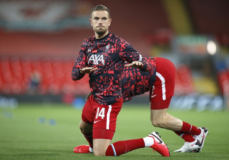 拉斯维加斯见！魔术&尼克斯率先晋级会师半决赛（魔术与尼克斯率先晋级，半决赛拉斯维加斯相会）