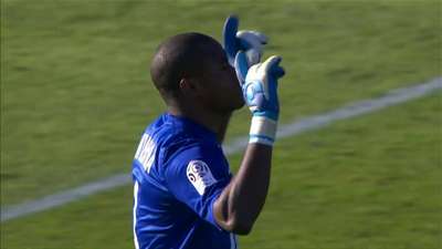 一家人都太美了！瓦妮莎晒与三个女儿圣诞合照：节日快乐（瓦妮莎晒三女儿同框圣诞照，一家美翻了：节日快乐）