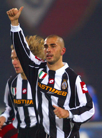 铁人！德里赫特成曼联本赛季唯一全勤球员（曼联本季唯一全勤，德里赫特化身铁人）