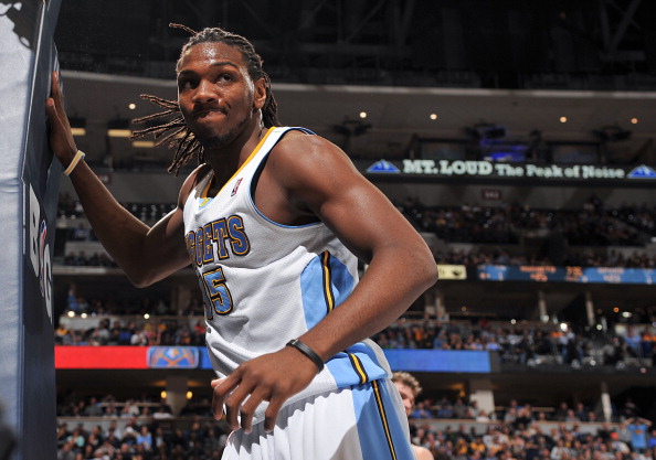 伊涅斯塔：中场球员当教练更能掌控全局，小法现在做得非常好（伊涅斯塔：中场出身执教更能把控全局，小法目前表现出色）