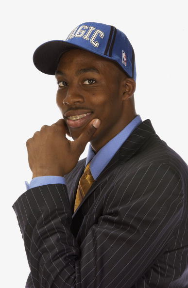 很惊艳！泰森赛季至今场均13.1分&三分47.7% 得分较上季翻了3倍多（泰森爆发！赛季至今场均13.1分、三分命中率47.7%，得分较上季提升超3倍）