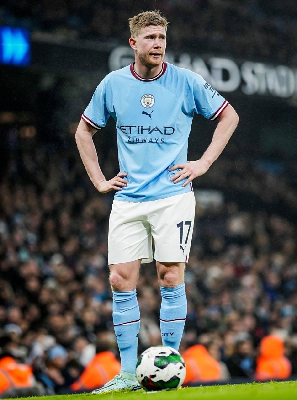 德转评年度最佳左边锋：迪亚斯、KK、拉菲尼亚、维尼修斯入围（德转年度最佳左边锋候选出炉：迪亚斯、KK、拉菲尼亚、维尼修斯在列）