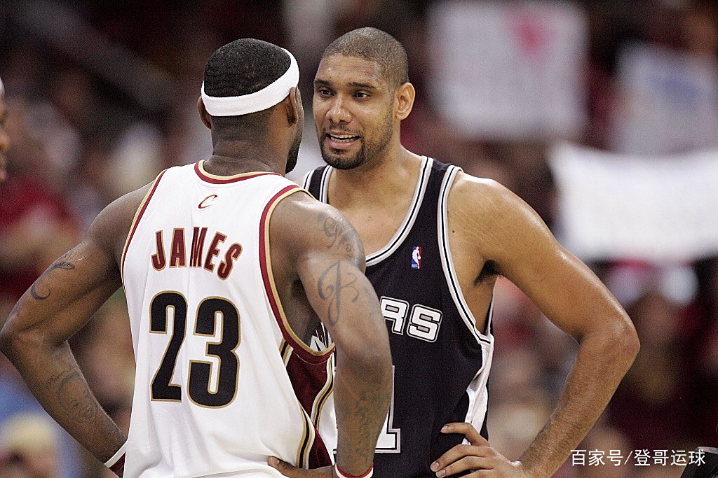 记者：道格拉斯-路易斯不愿加盟费内巴切，更愿意重返英超（记者：道格拉斯-路易斯无意去费内巴切，更倾向回归英超）