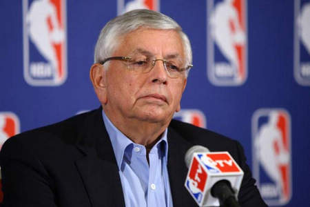 云南玉昆中场张宇峰：祝愿老东家长春亚泰早日重返中超（云南玉昆中场张宇峰祝福老东家长春亚泰：期待尽快重回中超）