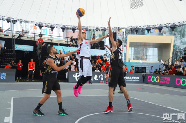 未满21岁意甲赛季至少前15场打进5球，伊尔迪兹比肩皮耶罗（伊尔迪兹未满21岁在意甲单季前15场已进5球，与皮耶罗比肩）